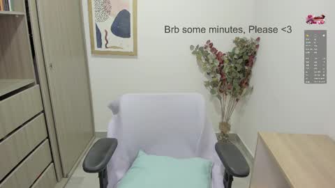 Snapshot of mary_mae chatting on 03-07-25, 12:58 Girl of your dreams online show from 03-07-25, 12:58