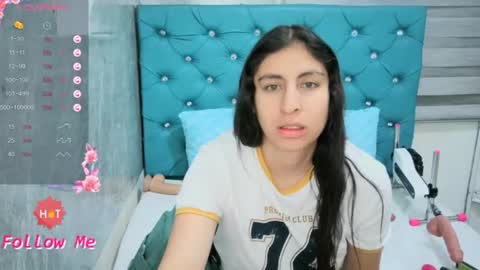 Snapshot of mary_mood_ chatting on 07-02-26, 10:43 Mary Moon online show from 07-02-26, 10:43