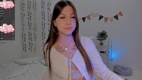 Snapshot of mary_tim chatting on 01-21-25, 06:45 Maryana online show from 01-21-25, 06:45