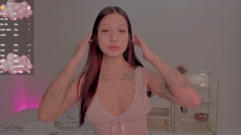 Snapshot of mary_tim chatting on 12-17-25, 06:03 Maryana online show from 12-17-25, 06:03