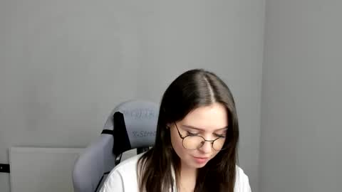 Alice online show from 04-20-26, 06:38