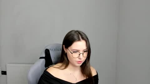 Alice online show from 04-22-26, 06:49