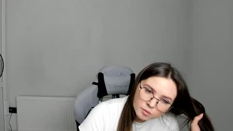 Alice online show from 05-23-26, 07:35