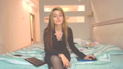 marya442004 online show from 10-14-25, 05:14
