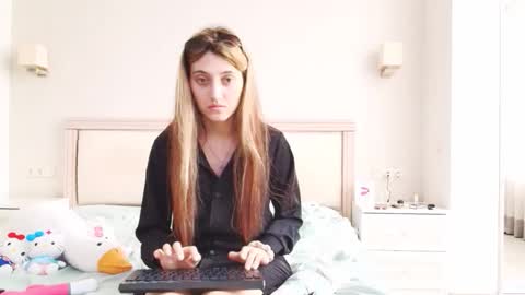 marya442004 online show from 11-11-25, 09:09