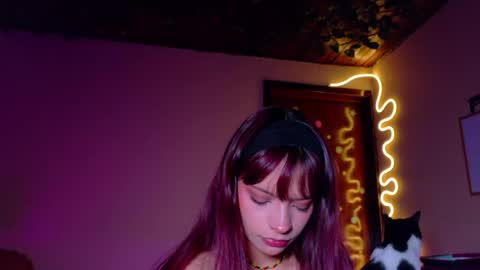     online show from 06-05-26, 06:52