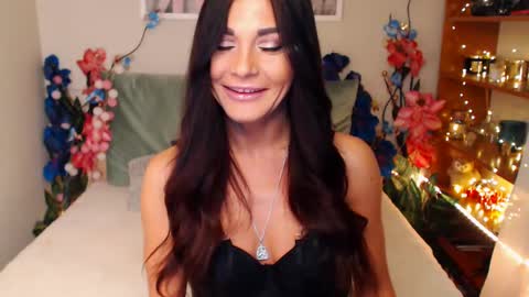 Snapshot of marydash chatting on 02-20-25, 04:07 Mary online show from 02-20-25, 04:07