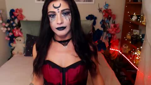 Snapshot of marydash chatting on 10-31-25, 08:48 Mary online show from 10-31-25, 08:48