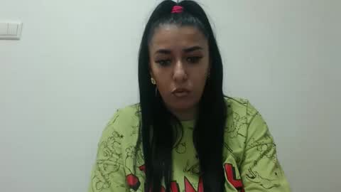 maryem online show from 10-19-25, 02:07