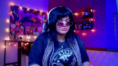 Mary online show from 05-12-26, 02:41