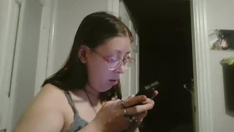 Snapshot of maryjaneflowers chatting on 12-04-24, 08:23 maryjaneflowers online show from 12-04-24, 08:23