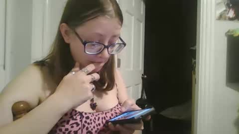 Snapshot of maryjaneflowers chatting on 12-07-24, 11:07 maryjaneflowers online show from 12-07-24, 11:07