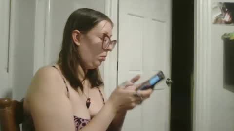 Snapshot of maryjaneflowers chatting on 12-24-24, 11:06 maryjaneflowers online show from 12-24-24, 11:06