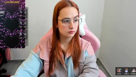 Snapshot of maryluna95 chatting on 01-04-25, 05:16 Dulce Maria online show from 01-04-25, 05:16
