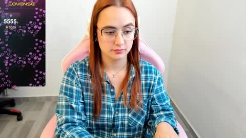 Snapshot of maryluna95 chatting on 01-05-25, 09:14 Dulce Maria online show from 01-05-25, 09:14
