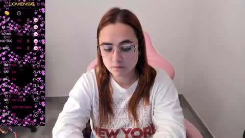 Snapshot of maryluna95 chatting on 03-07-25, 05:08 Dulce Maria online show from 03-07-25, 05:08