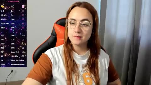 Snapshot of maryluna95 chatting on 10-06-25, 10:18 Dulce Maria online show from 10-06-25, 10:18