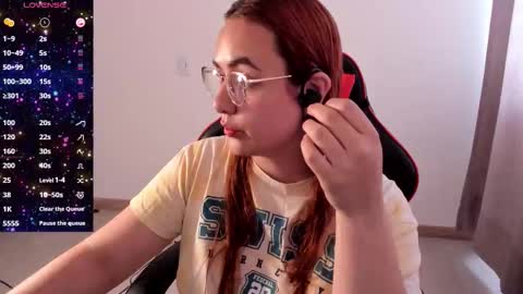 Snapshot of maryluna95 chatting on 10-09-25, 05:55 Dulce Maria online show from 10-09-25, 05:55