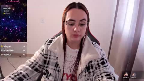 Dulce Maria online show from 11-12-25, 05:57