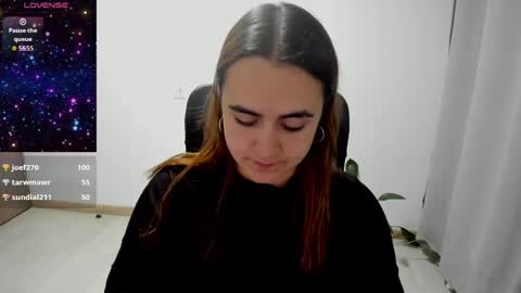 Snapshot of maryluna95 chatting on 05-20-26, 05:46 Dulce Maria online show from 05-20-26, 05:46