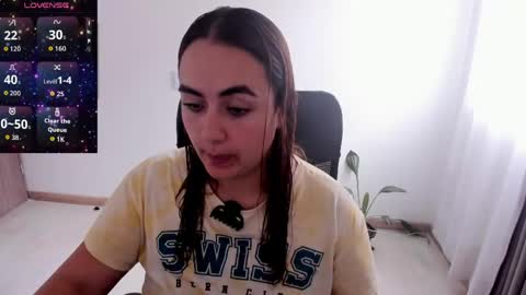 Snapshot of maryluna95 chatting on 05-25-26, 06:47 Dulce Maria online show from 05-25-26, 06:47