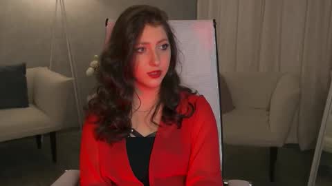 Snapshot of marymillerr chatting on 10-19-25, 06:47 Mary Miller online show from 10-19-25, 06:47