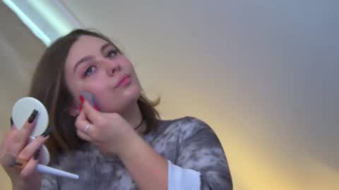 MaryMurrays online show from 11-12-25, 06:47