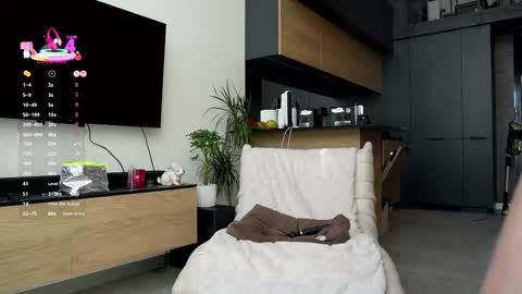 Marina online show from 11-01-25, 08:16