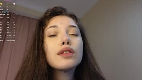 Snapshot of maryrosejansson chatting on 05-29-26, 03:04 Hi Im Olivia Im new here3 online show from 05-29-26, 03:04