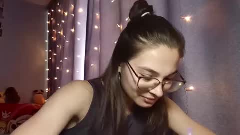 Kelly online show from 04-03-26, 05:05