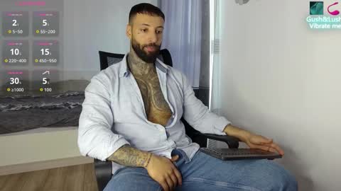Snapshot of masculineguy69 chatting on 10-17-25, 06:27 masculineguy69 online show from 10-17-25, 06:27