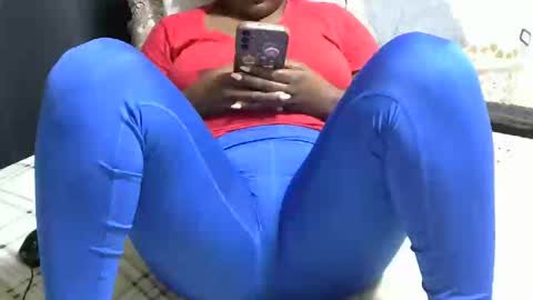 Cate online show from 10-24-25, 07:32