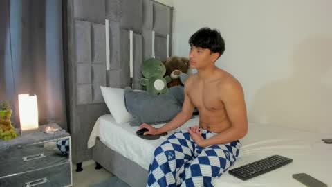 Snapshot of mash_angelo chatting on 10-13-25, 10:54 mash_angelo online show from 10-13-25, 10:54