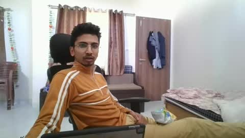 maskboyz2003 online show from 12-16-24, 07:58