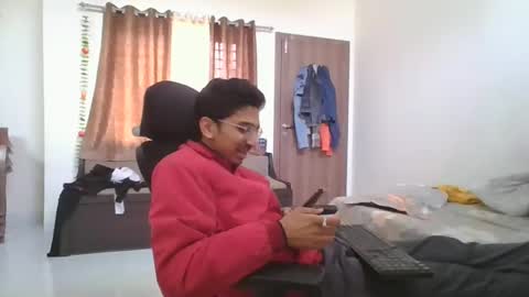 maskboyz2003 online show from 01-17-25, 04:28