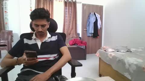 maskboyz2003 online show from 01-20-25, 07:25