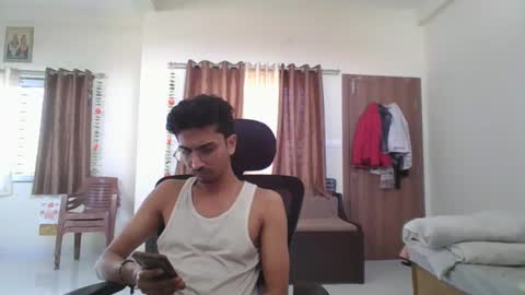 maskboyz2003 online show from 01-25-25, 09:57