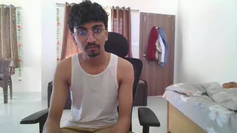 maskboyz2003 online show from 02-16-25, 04:53