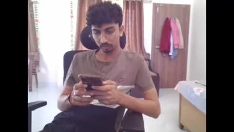 maskboyz2003 online show from 02-17-25, 07:58