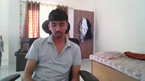 maskboyz2003 online show from 03-03-25, 03:19