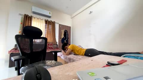 maskboyz2003 online show from 09-25-25, 05:33