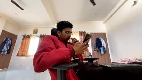 Mask Boy online show from 12-22-24, 04:17