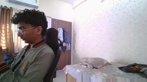 Mask Boy online show from 11-09-25, 03:38