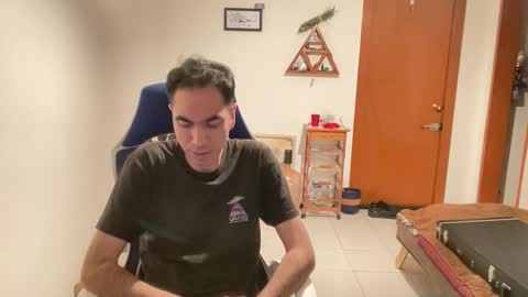 Masked Latin Noir online show from 04-26-26, 08:23