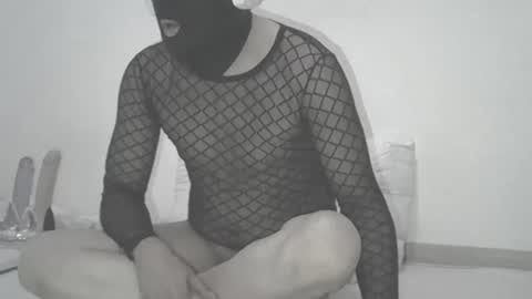 Snapshot of masked_mysterio chatting on 06-20-26, 01:19 mysterio online show from 06-20-26, 01:19