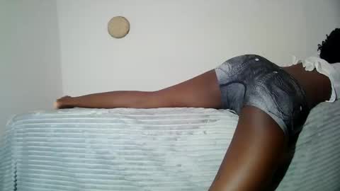 masked_shy_girl online show from 04-10-26, 10:03