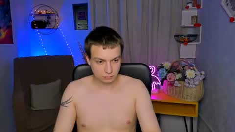 Snapshot of mason_drake_ chatting on 07-12-26, 09:17 Drake online show from 07-12-26, 09:17
