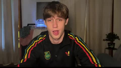 Snapshot of mason_gallagher chatting on 06-04-26, 02:34 Mason online show from 06-04-26, 02:34