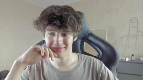 Snapshot of mason_jr chatting on 09-13-25, 06:35 mason_jr online show from 09-13-25, 06:35