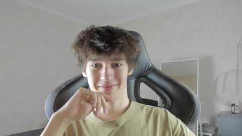 Snapshot of mason_jr chatting on 09-15-25, 09:20 mason_jr online show from 09-15-25, 09:20